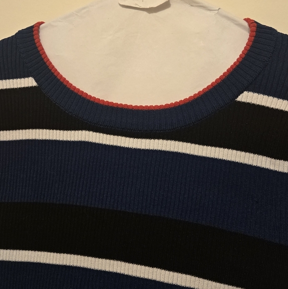 New Zara striped Knit with bell sleeves - Picture 3 of 4